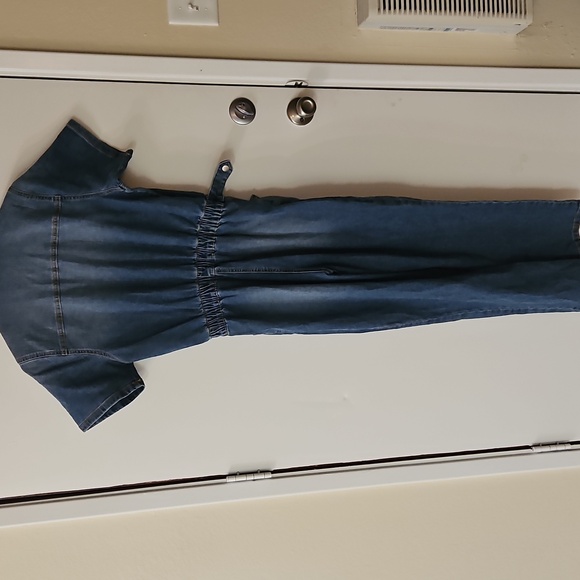 💙Denim Jumpsuit💙 - Picture 4 of 4